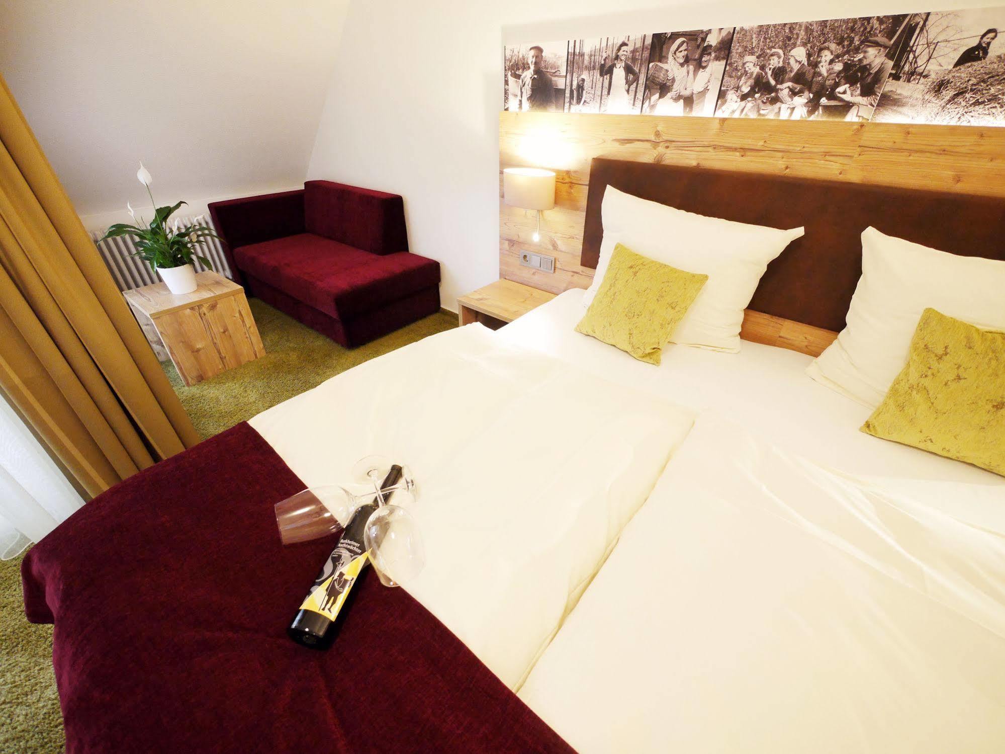 Kreuz-Post Hotel-Restaurant-Spa Vogtsburg Bagian luar foto